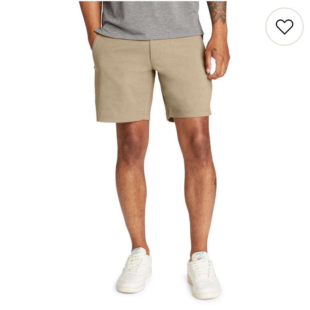NWT Eddie Bauer Horizon Guide Wander Shorts | Size 44